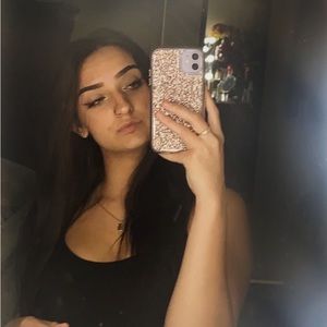 Meet your Posher, Mckenzie